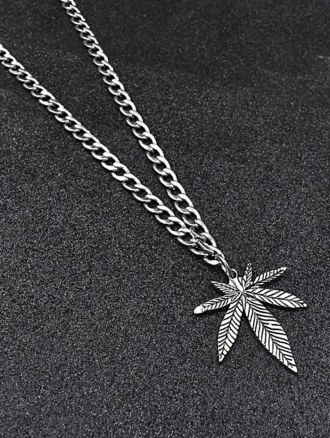 Hemp Leaf Pendant Chain Necklace